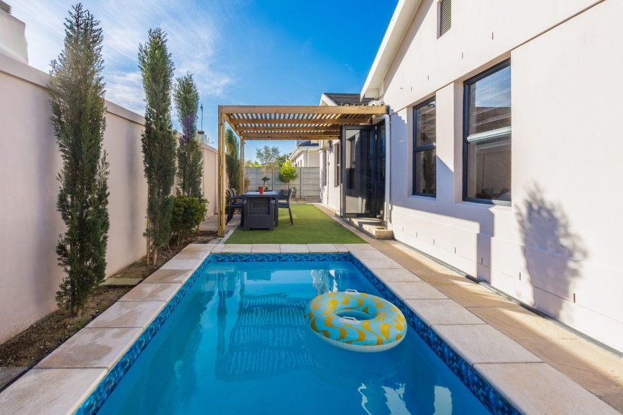 3 Bedroom Property for Sale in Sonkring Western Cape